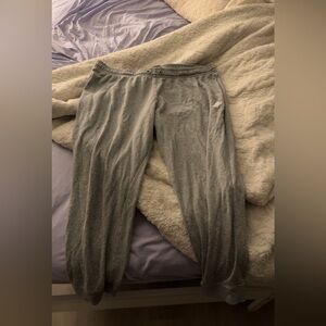 Nike Women’s Gray Sweatpants